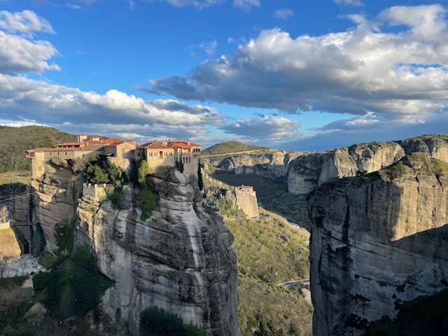 Les couvents et monastères cachés de Grèce