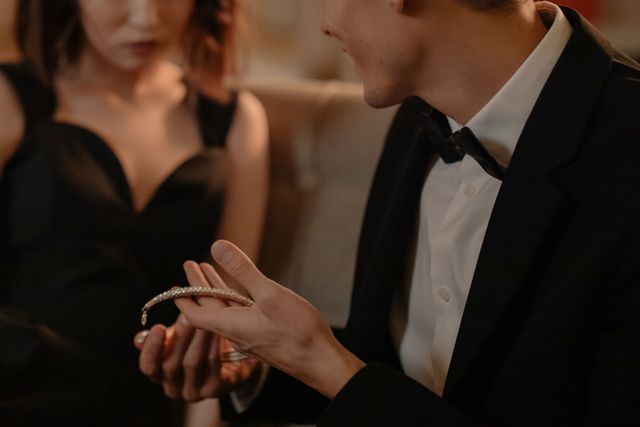 Bijoux tendance 2026 : styles, élégance et montres automatiques