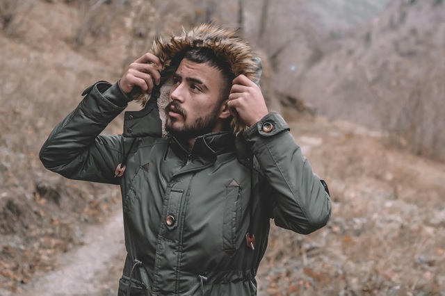 Sac homme : pourquoi il est devenu incontournable